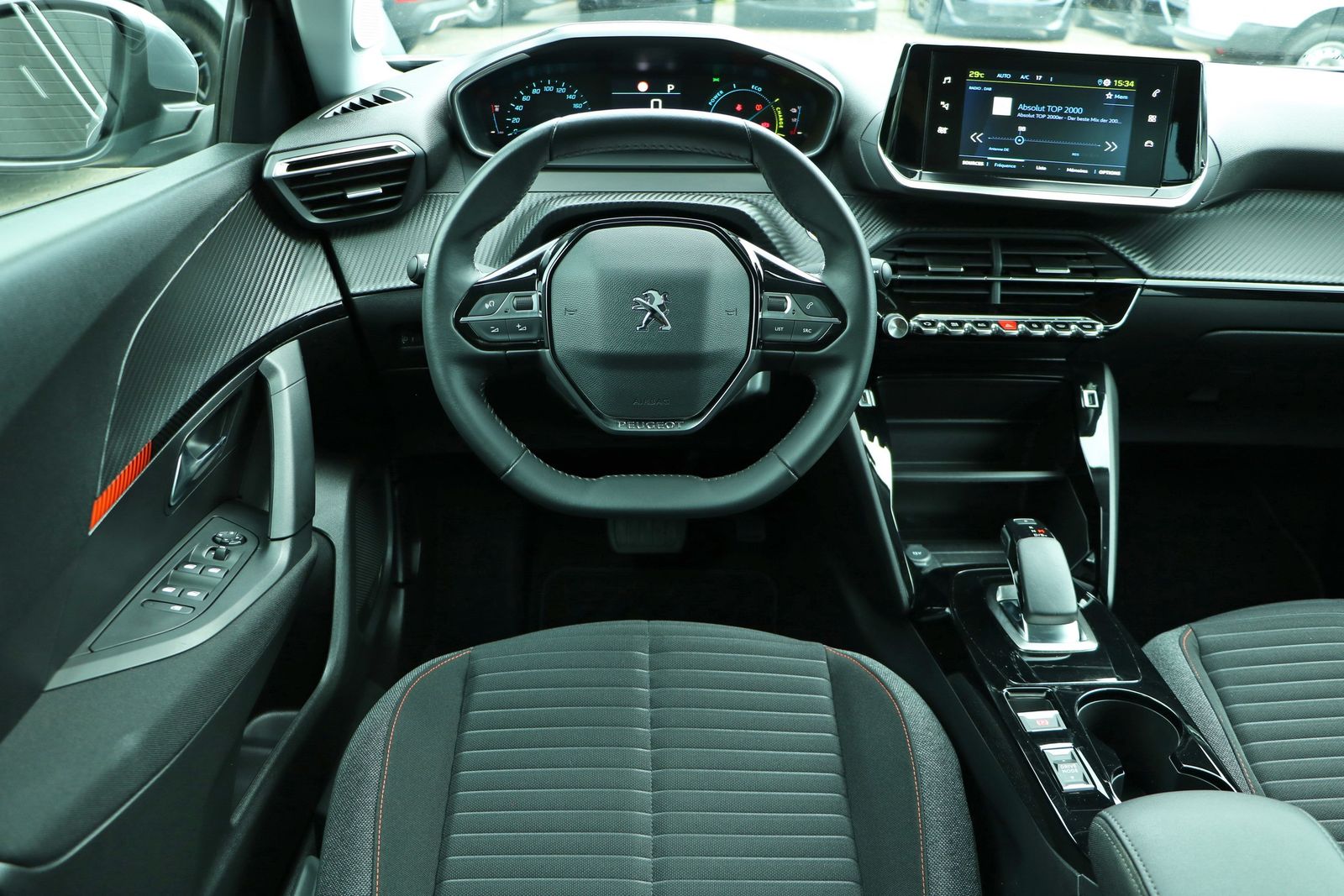 Peugeot 2008 136 e-Active - Samsaru's Car Outlet