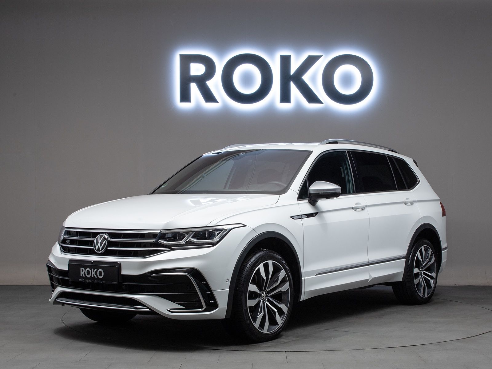 Volkswagen Tiguan Allspace R-Line 4M 7-Sitzer 360°MEGAVOLL