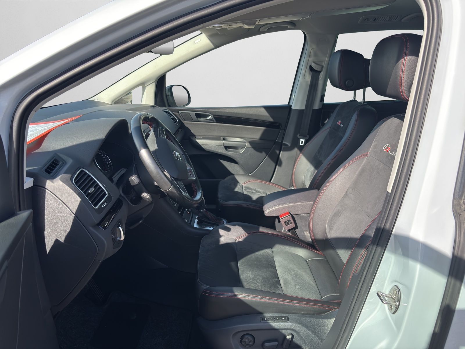 Seat Alhambra 1.4 TSI DSG FR LINE RFK AHK FULL LINK