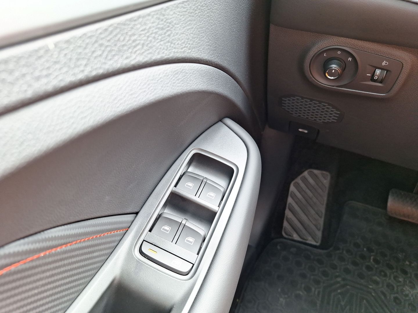 MG ZS EV Elektromotor 130 kW Standard Comfort
