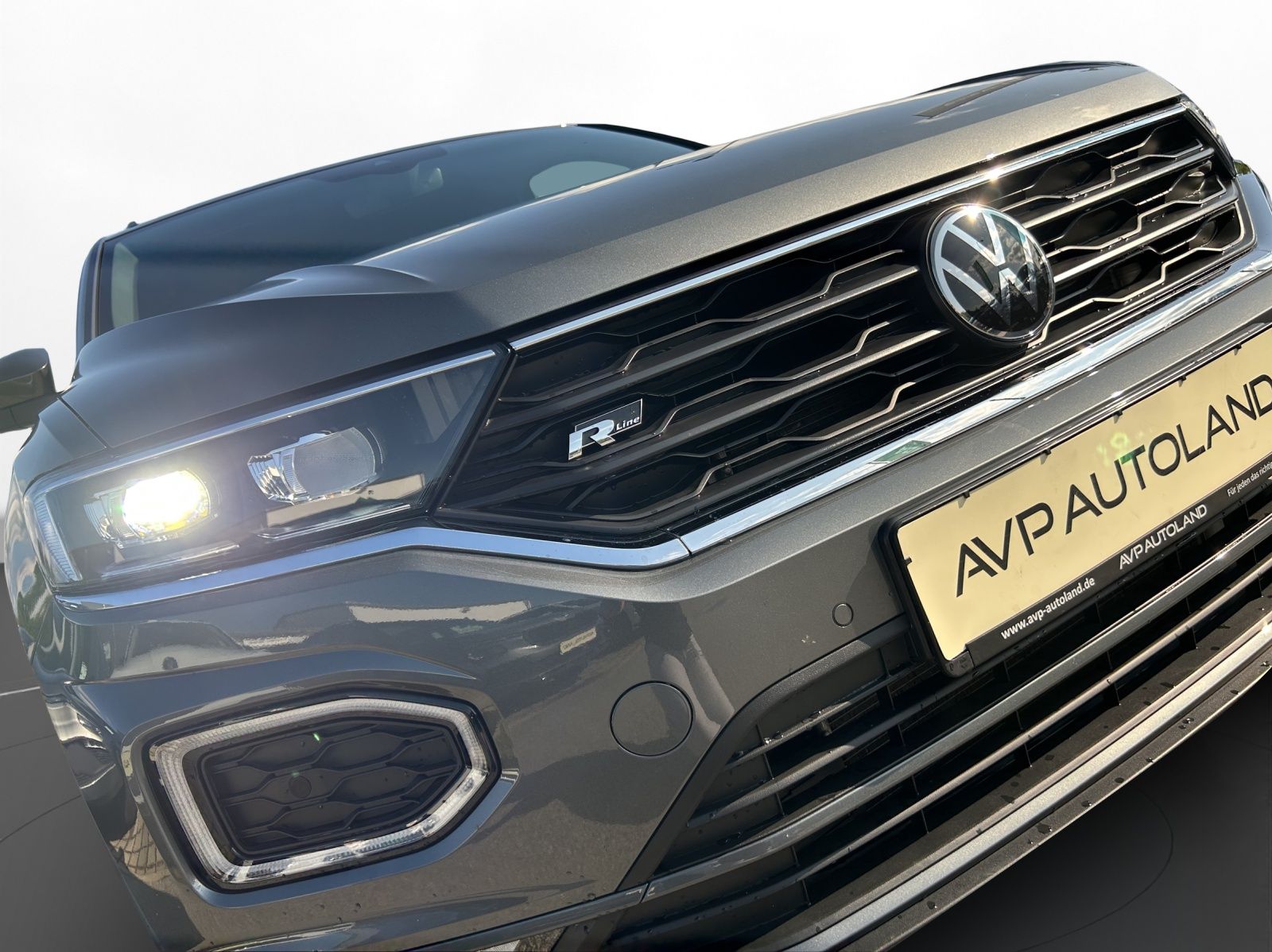 Volkswagen T-Roc 2.0 TSI DSG 4MOTION sport - Samsaru's Car Outlet