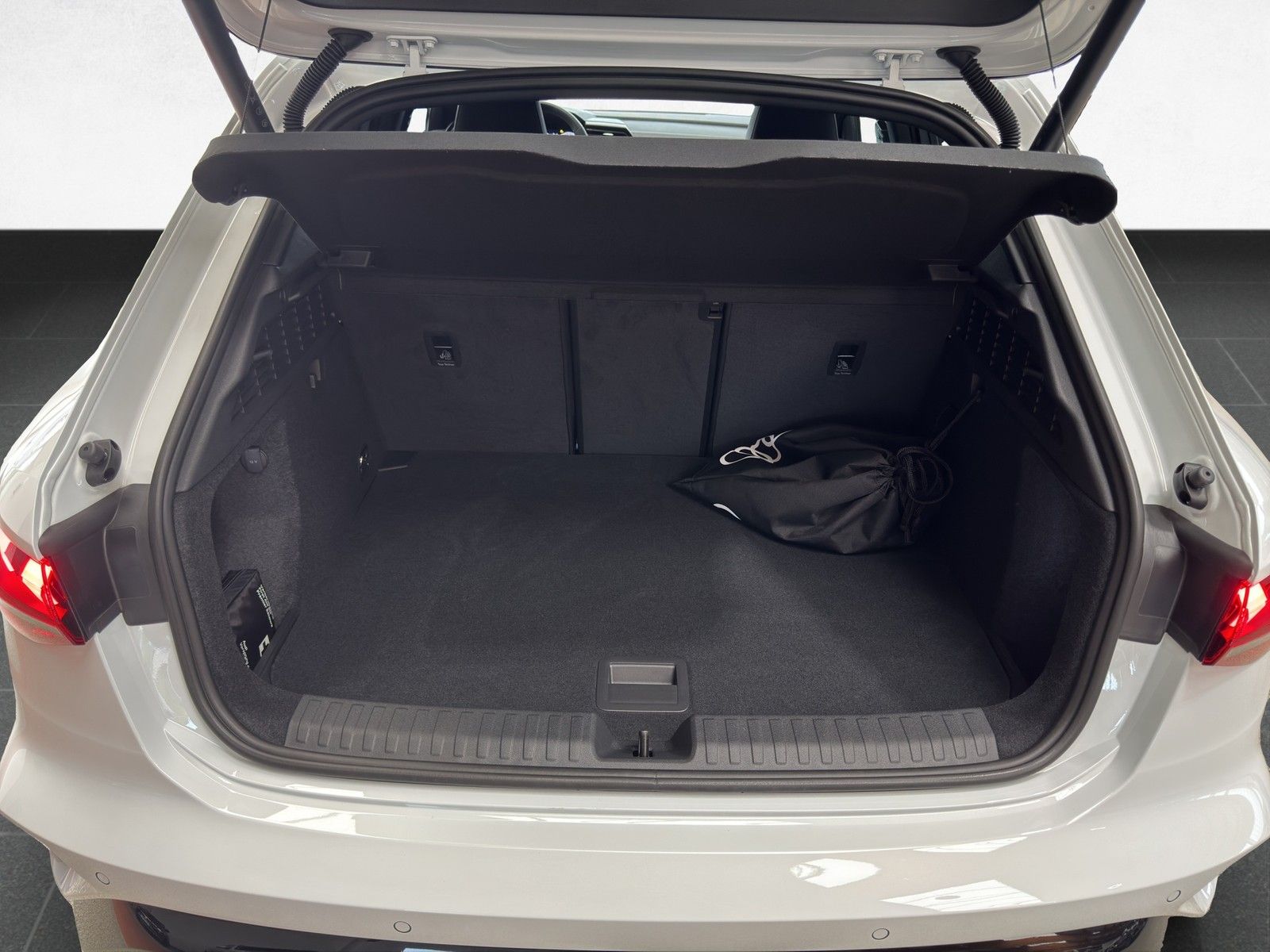 Audi A3 Sportb S line 45 TFSIe S tronic /Matrix/Pano