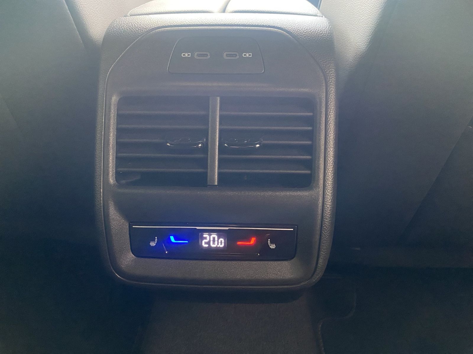 Volkswagen Passat Variant R-Line 2.0 TDI DSG 4Motion 360