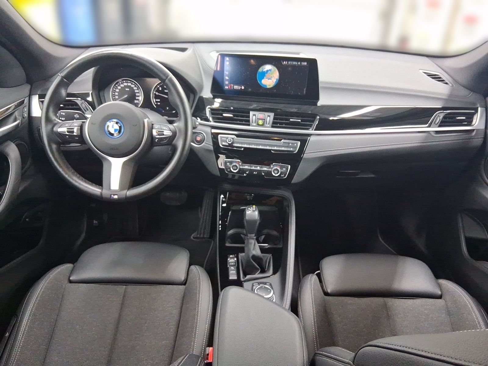 BMW X1 xDrive25e SportLine - Samsaru's Car Outlet