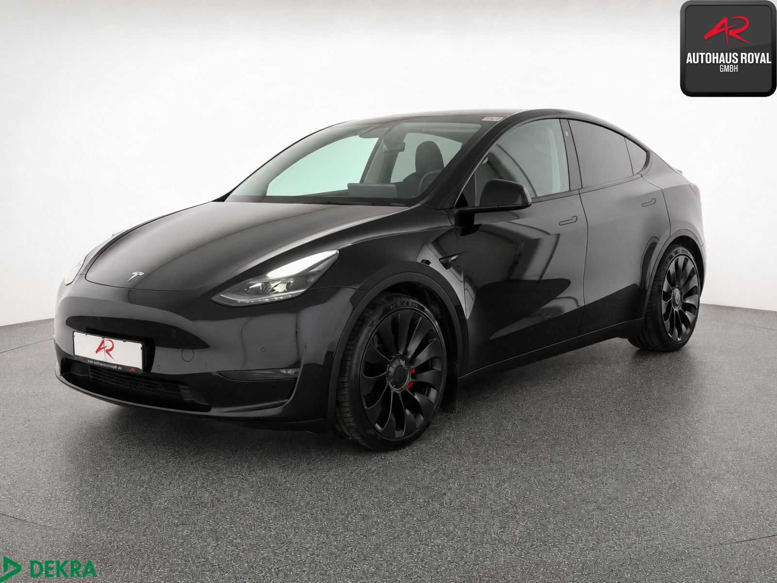 Tesla Model Y PERFORMANCE Dual Motor AWD PANO,KEYLESS