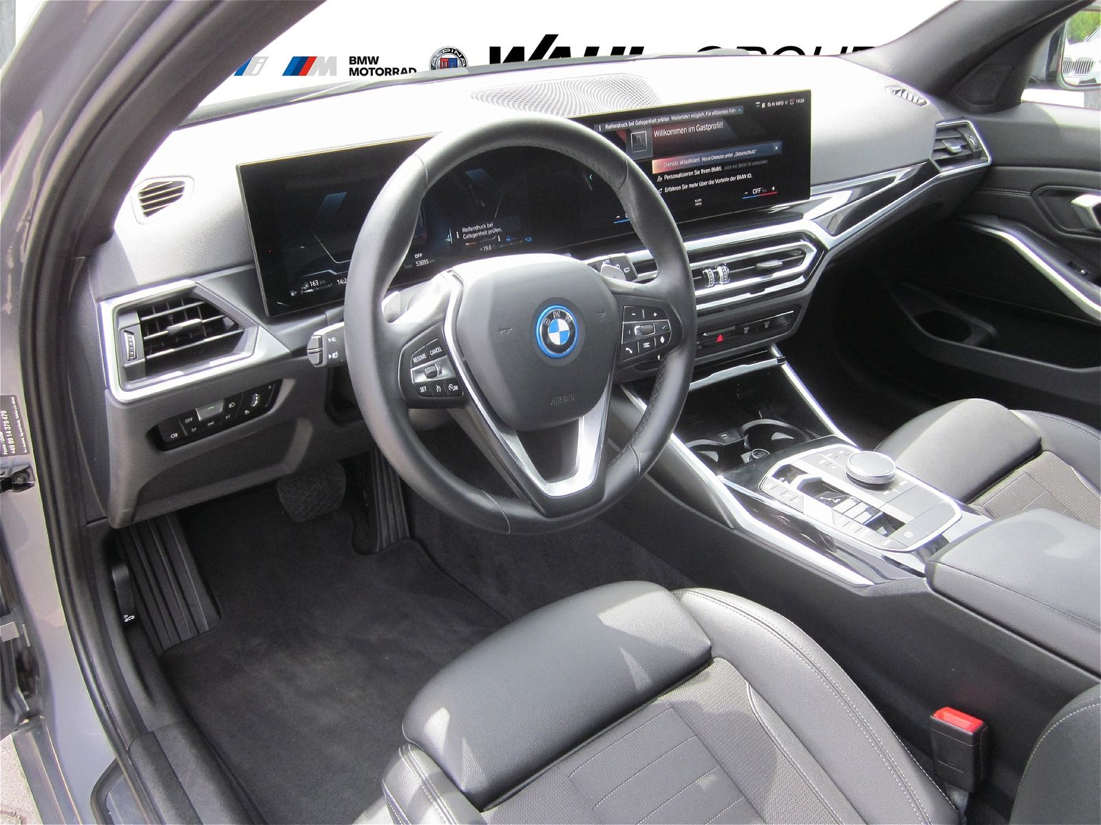 BMW 320e Touring LC Plus - Samsaru's Car Outlet