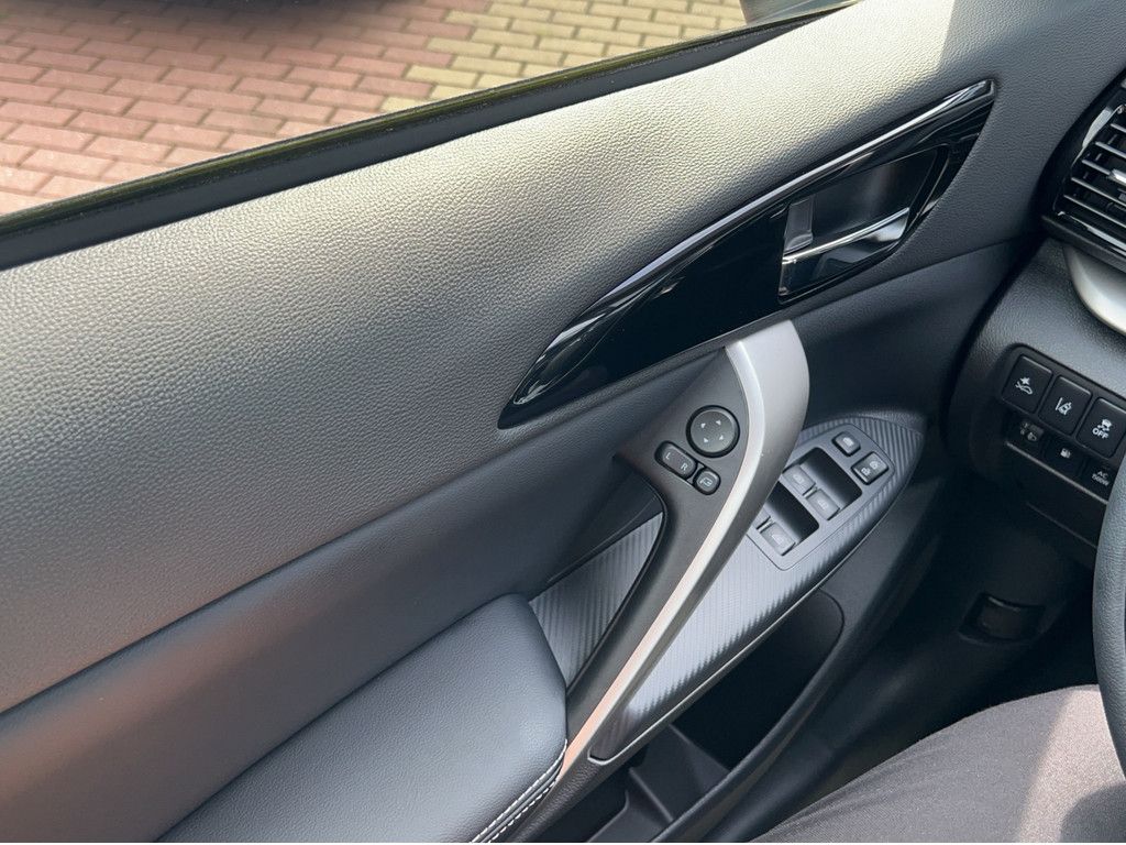 Mitsubishi Eclipse Cross Plug-in Hybrid Select Ralliart