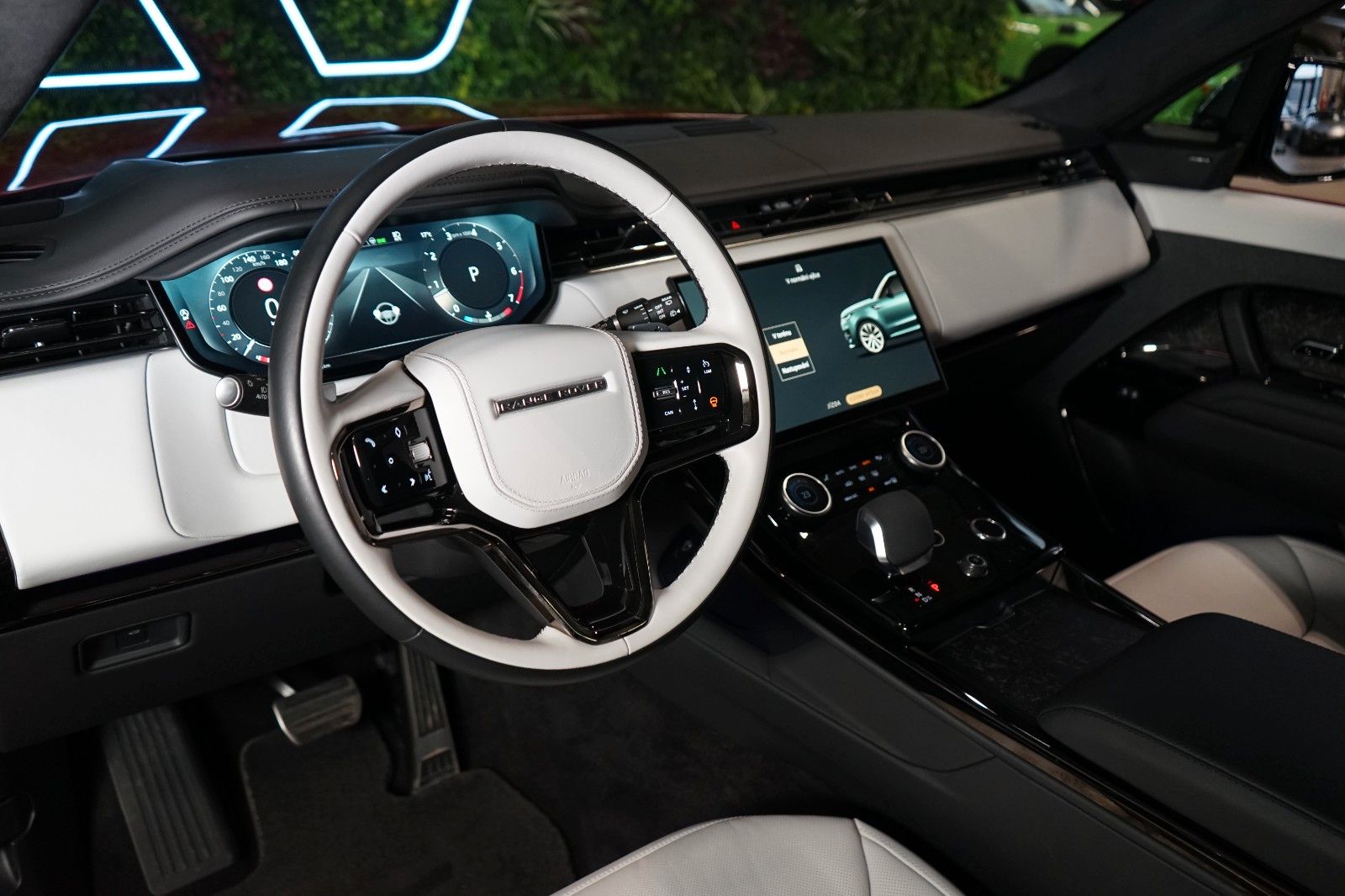 RANGE ROVER SPORT P530 First Edition - Samsaru's Car Outlet