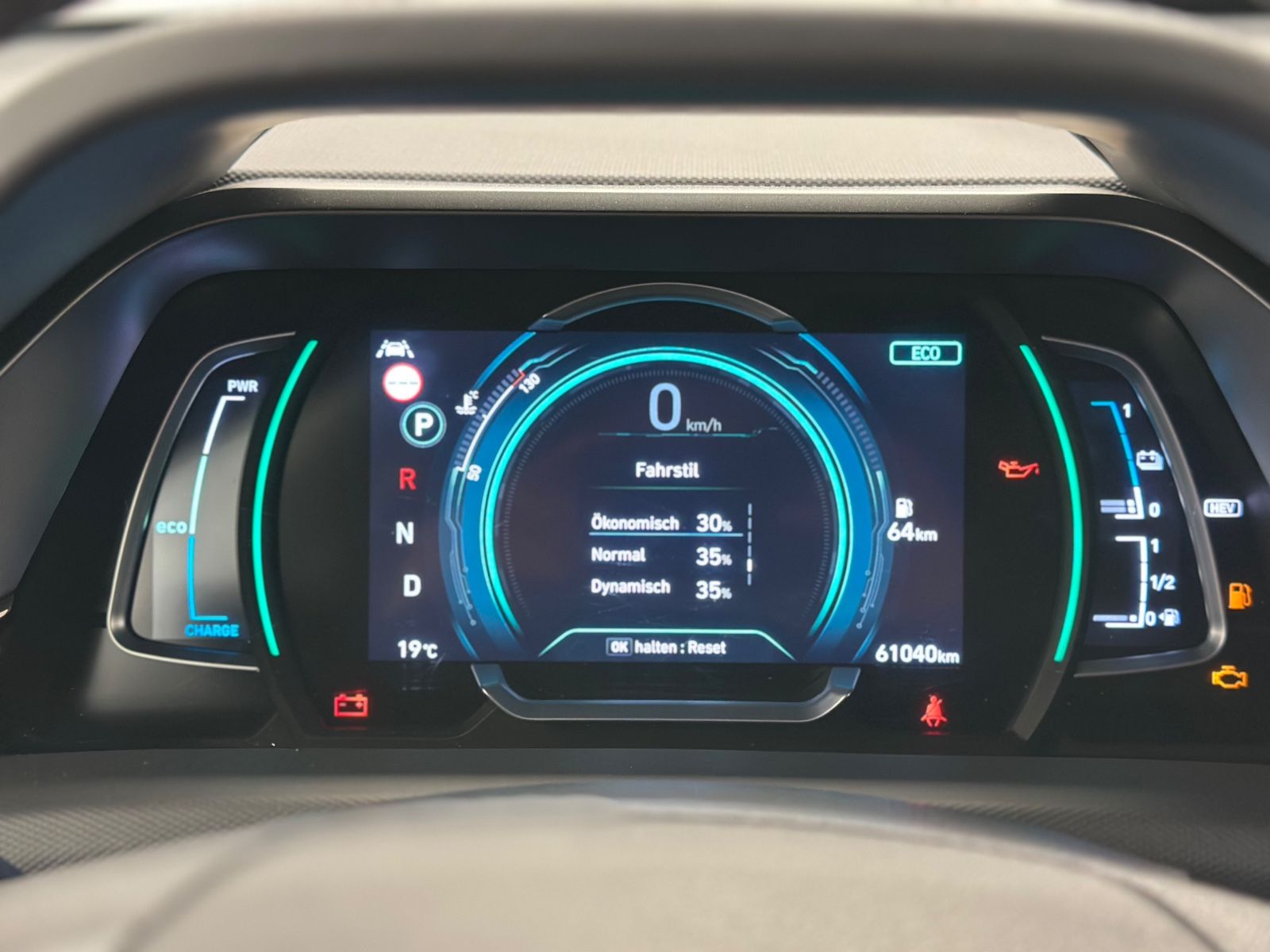 Hyundai IONIQ Prime Plug-In Hybrid - Samsaru's Car Outlet