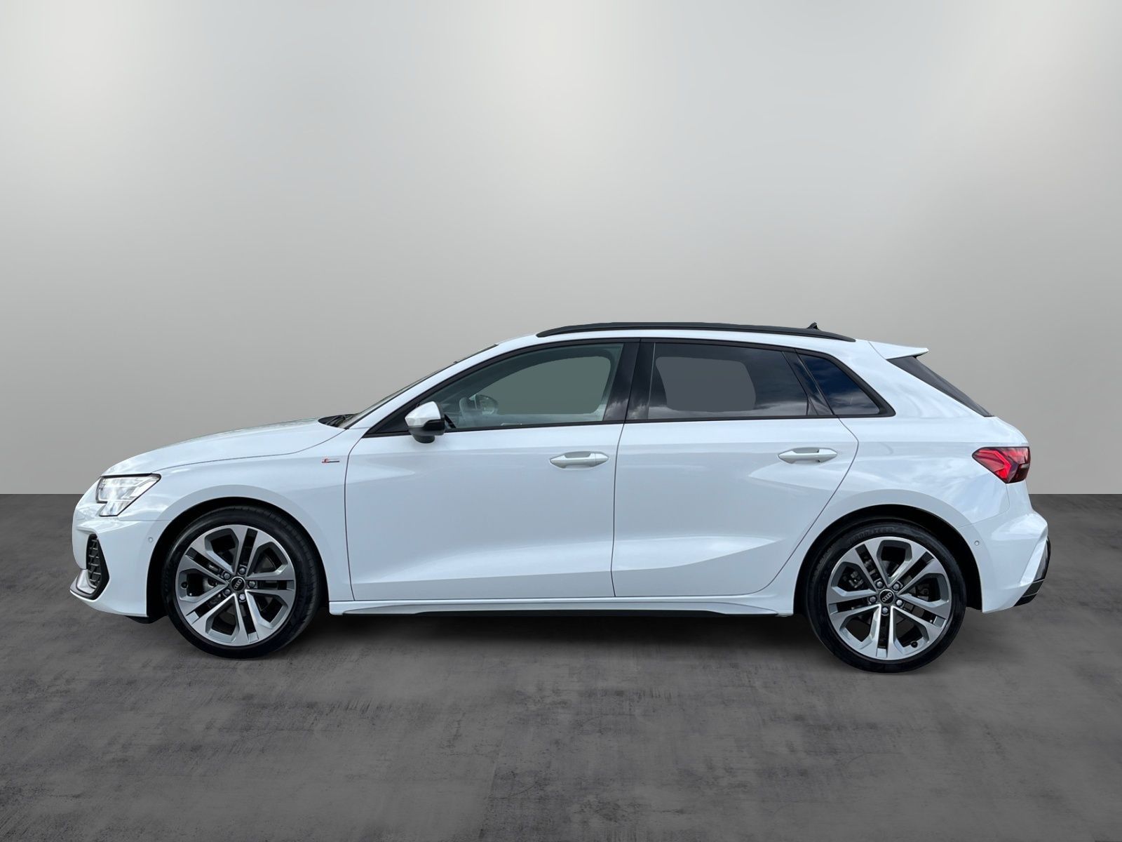 Audi A3 Sportback S-Line 30 TFSI S-tronic / AHK, HuD