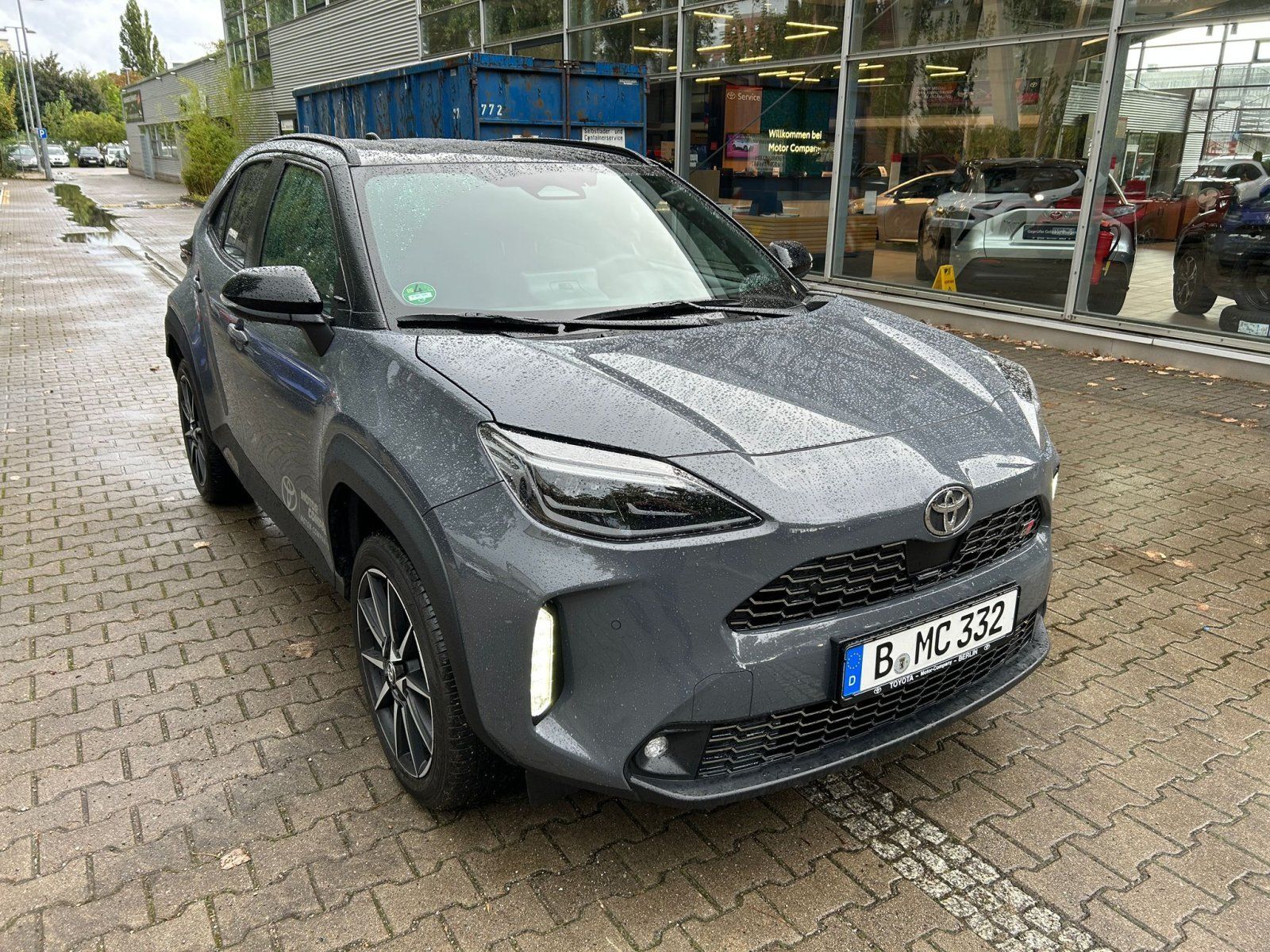 Toyota Yaris Cross 1,5l Hybrid 4x2 GR-SPORT Premium-P.