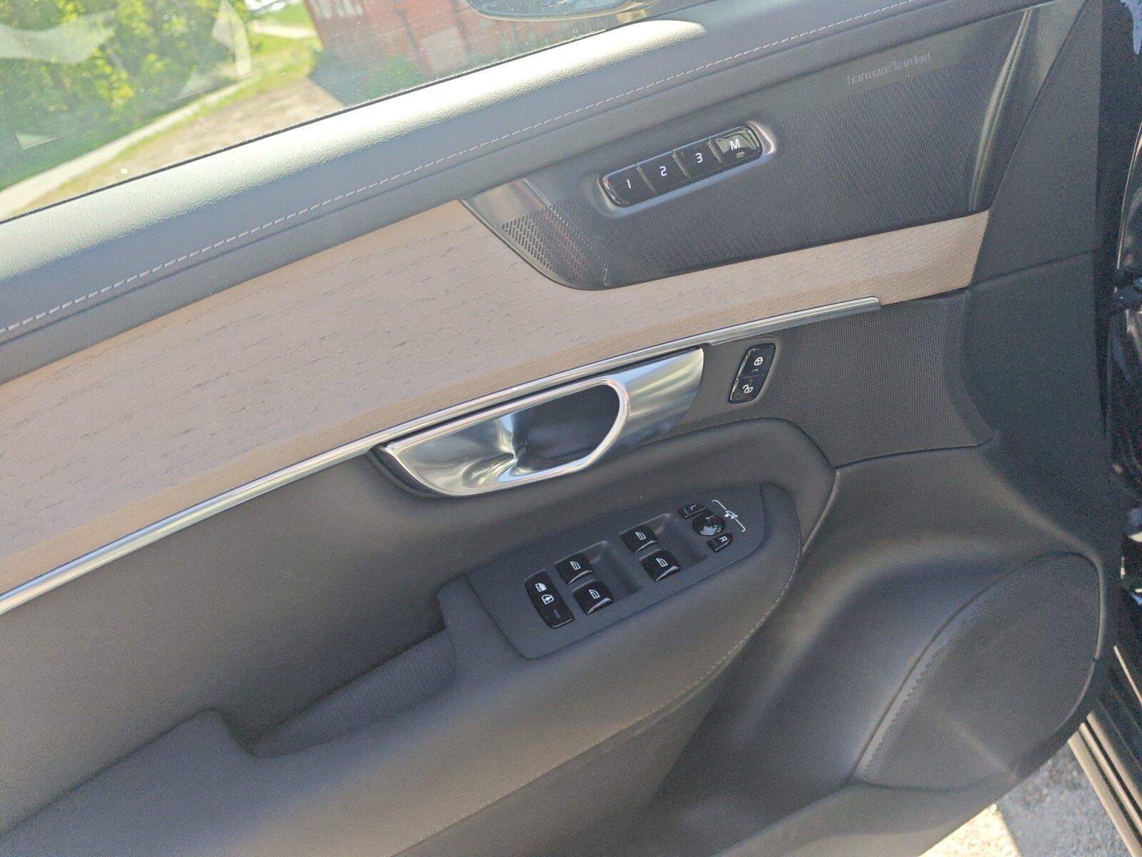 Volvo XC 90 T8 AWD Plus Bright PlugIn+Anhvorr.+7Sitze+