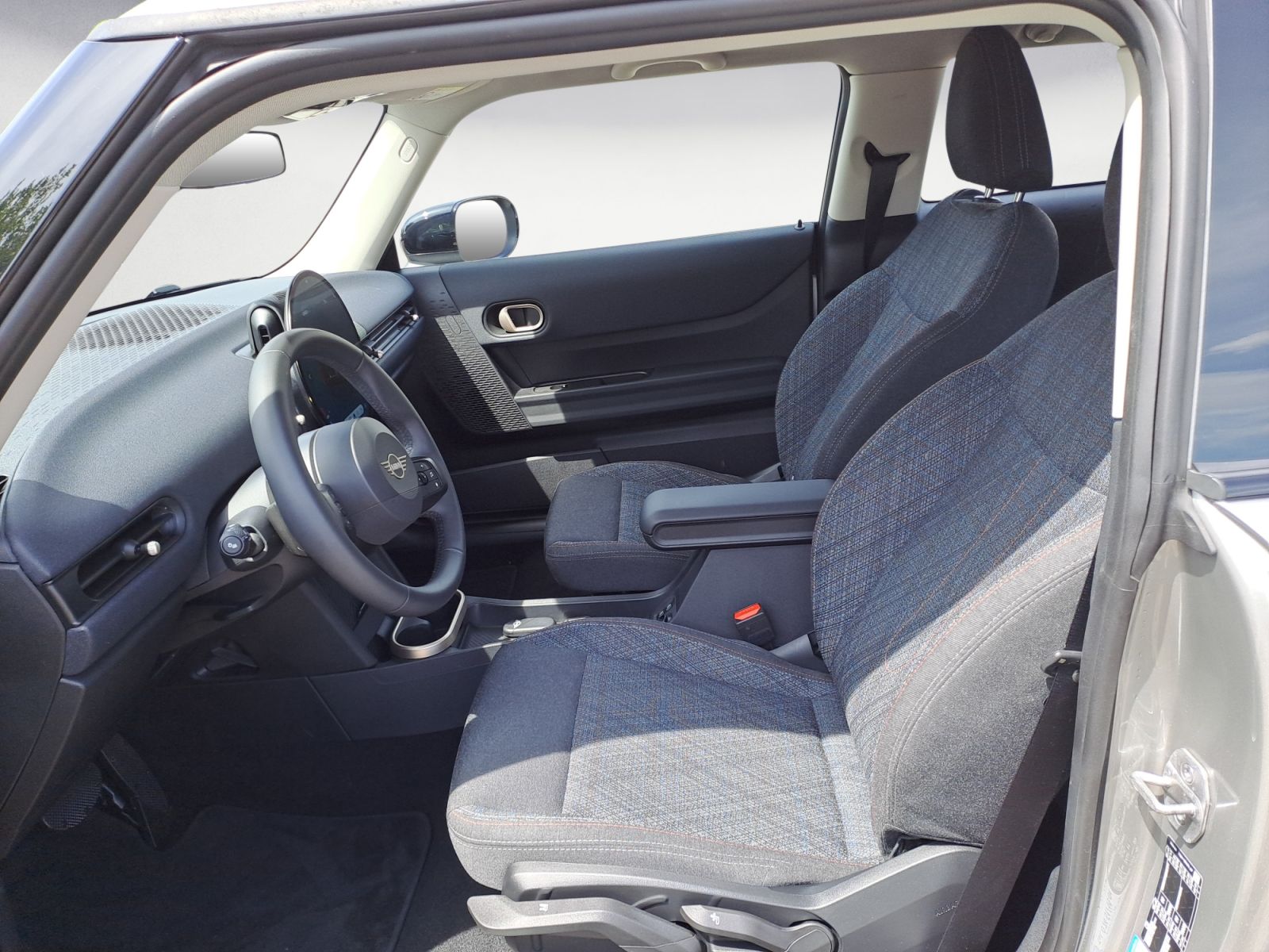 MINI COOPER C Essential Trim Steptronic - Samsaru's Car Outlet