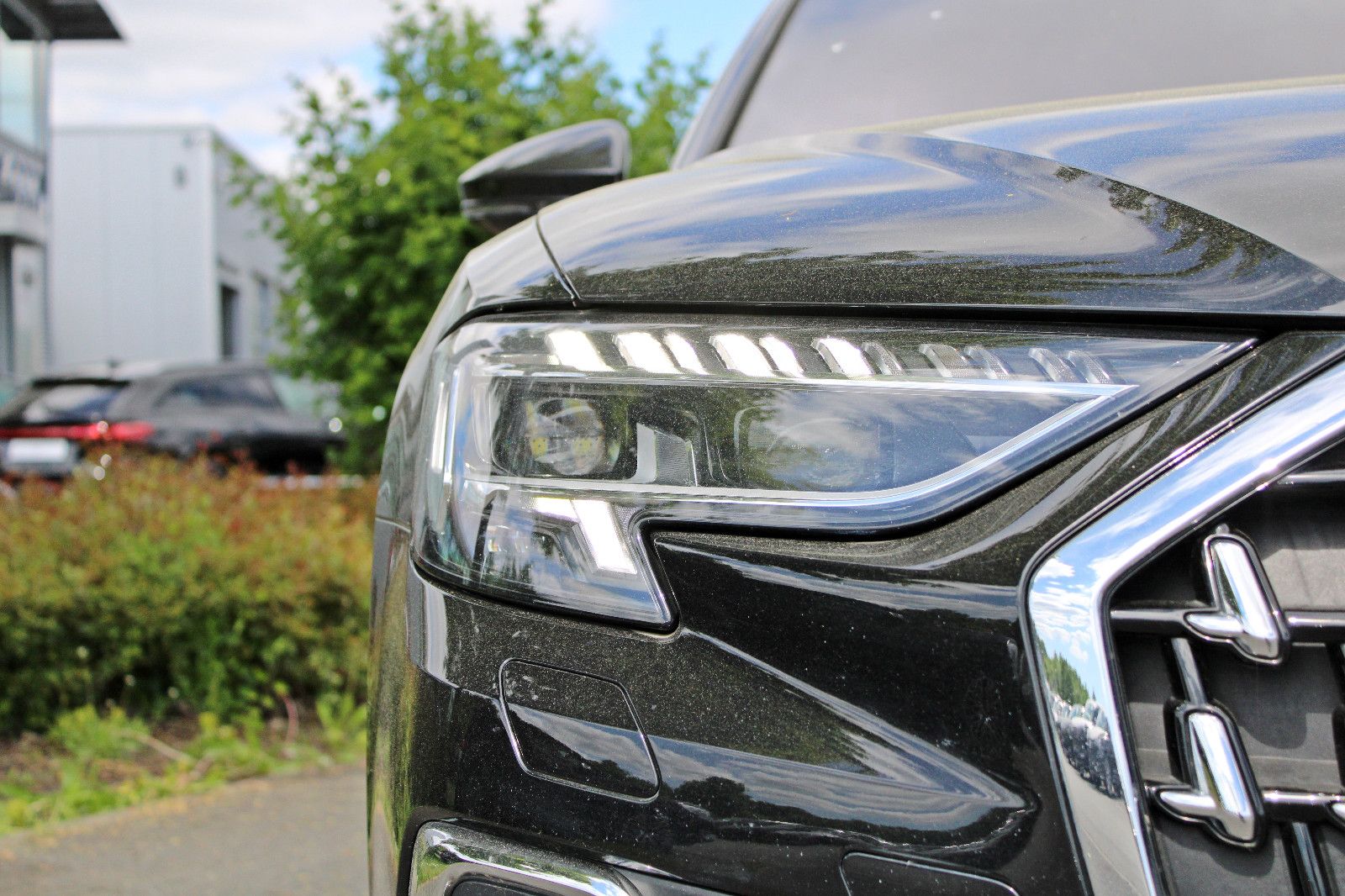Audi A8 50TDI qu - Samsaru's Car Outlet