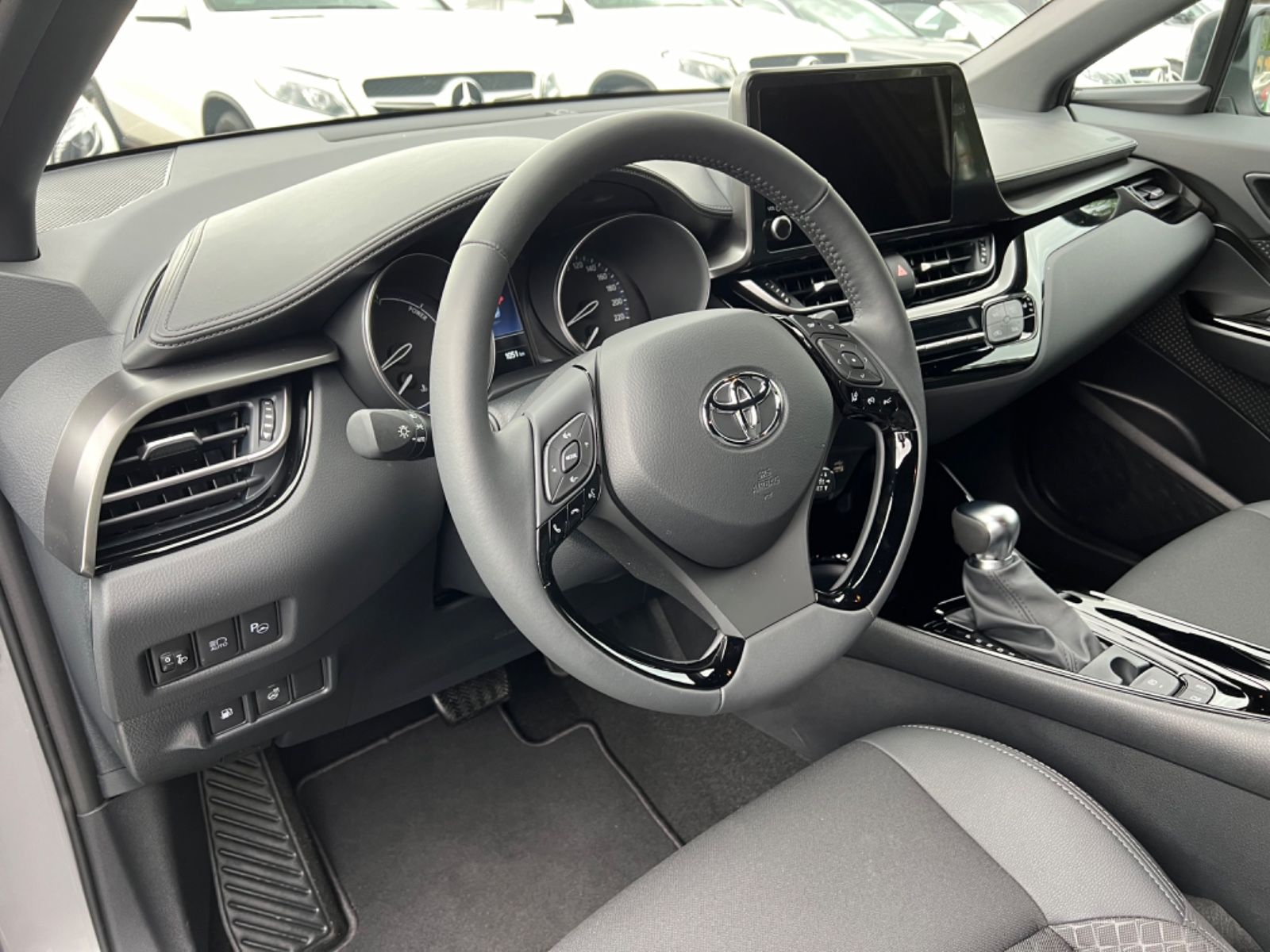 Toyota C-HR Hybrid 1.8 Team - Samsaru's Car Outlet