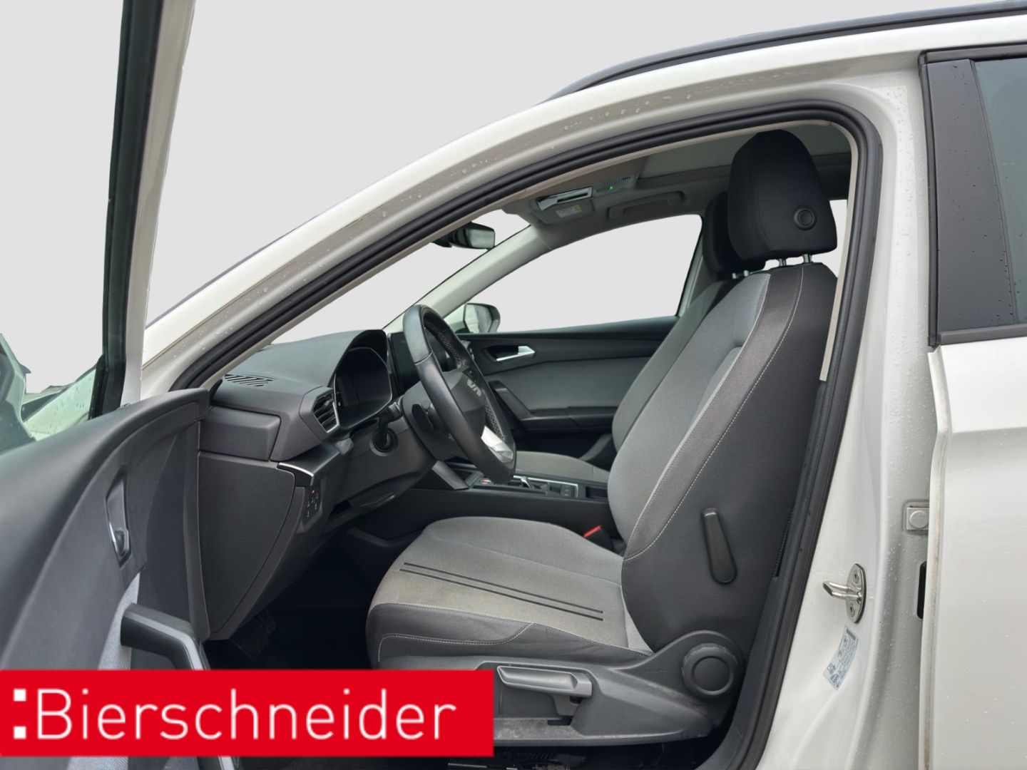 Seat Leon SP 2.0 TDI DSG Style PANO AHK KAMERA LED NA