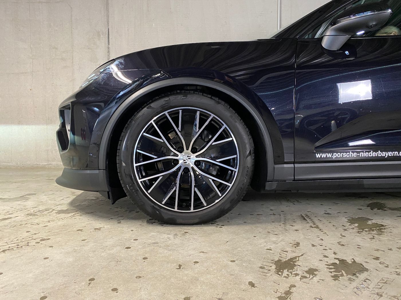 Porsche Macan 4 | Panorama Dachsystem | Beifahrerdisplay