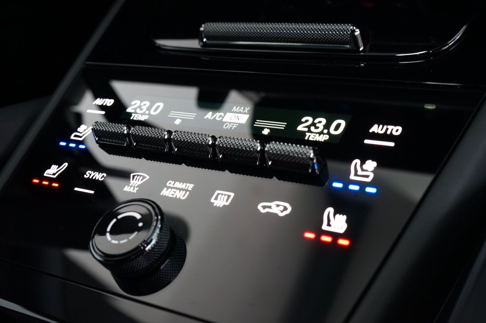 Porsche Cayenne E-Hybrid/PANO/P-Display/HUD/AHK/18W/ACC