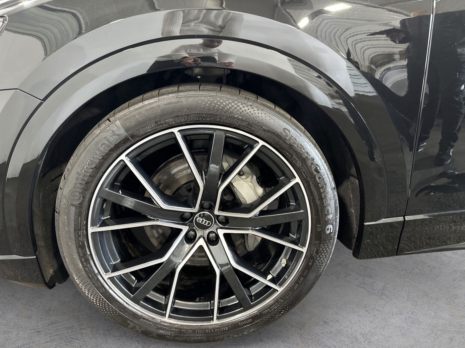 Audi Q8 50 TDI QUATTRO S LINE +MATRIX+RAUTE+PANO+AHK+