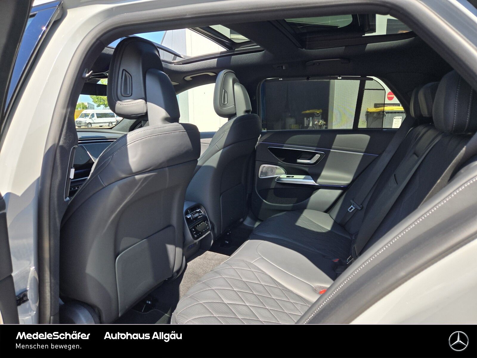Mercedes-Benz E 450 d 4M T AMG Night Dist DigLi Burm4D AHK HuD