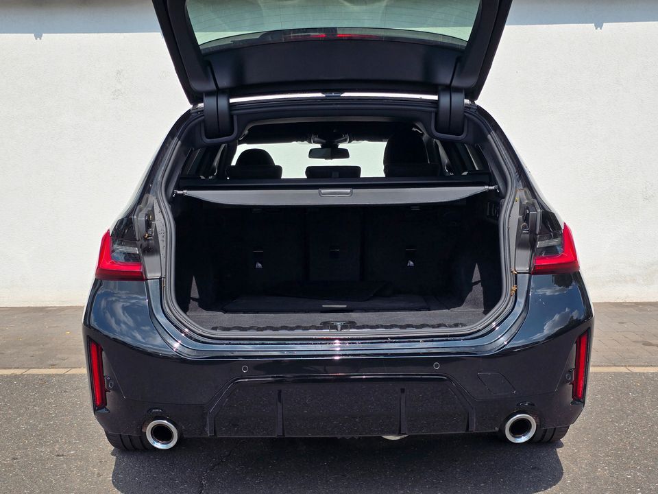 BMW 320d Touring M Sportpaket*AHK*ACC*ab 2,49% eff.*