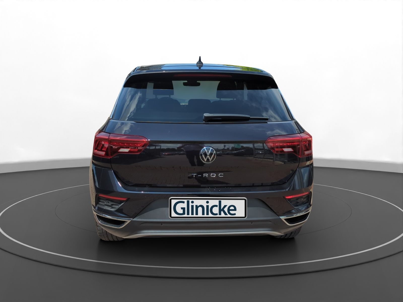 Volkswagen T-Roc 1.5 TSI Sport - Samsaru's Car Outlet