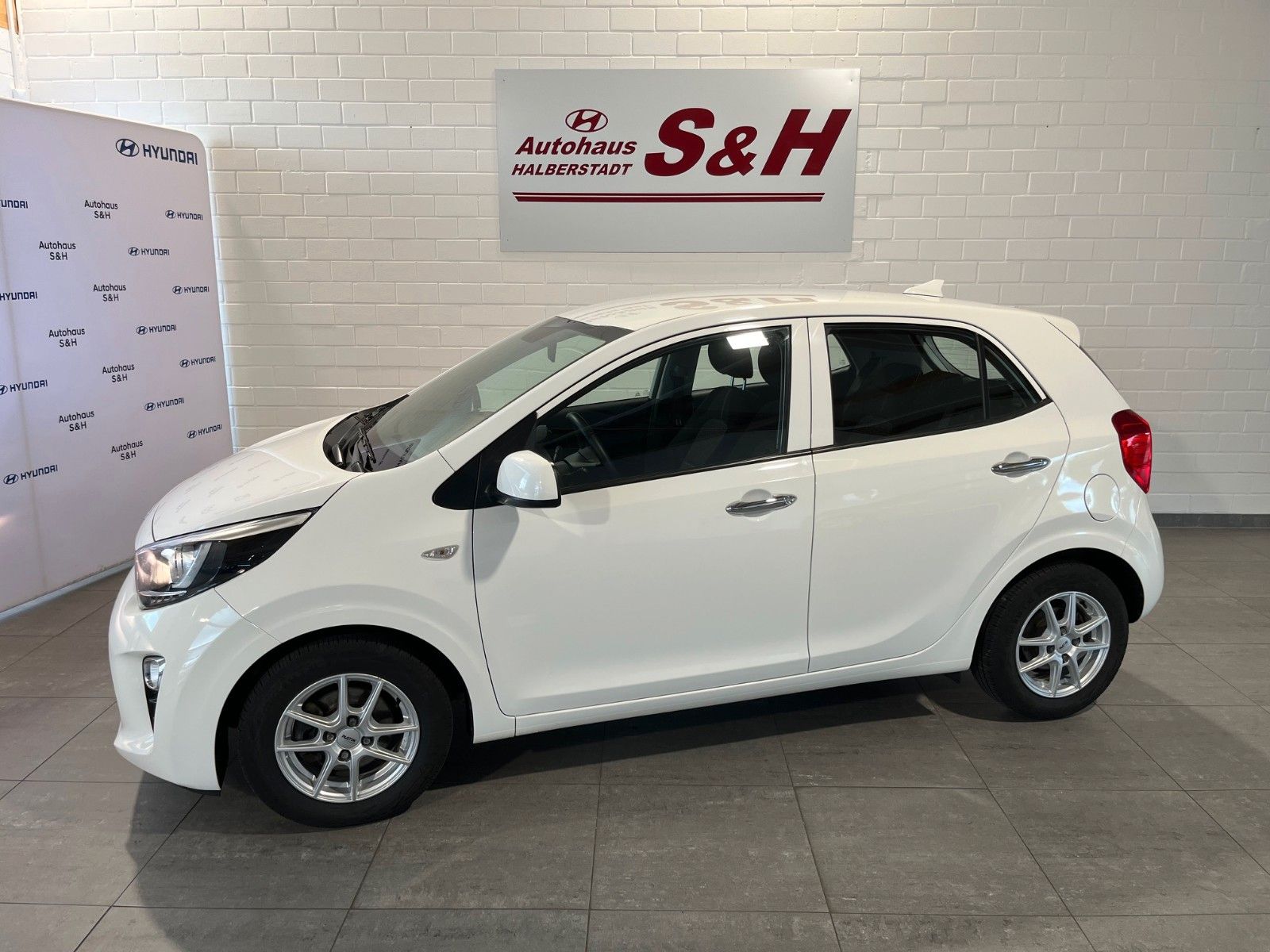 Kia Picanto 1,2 Spirit AT - Samsaru's Car Outlet