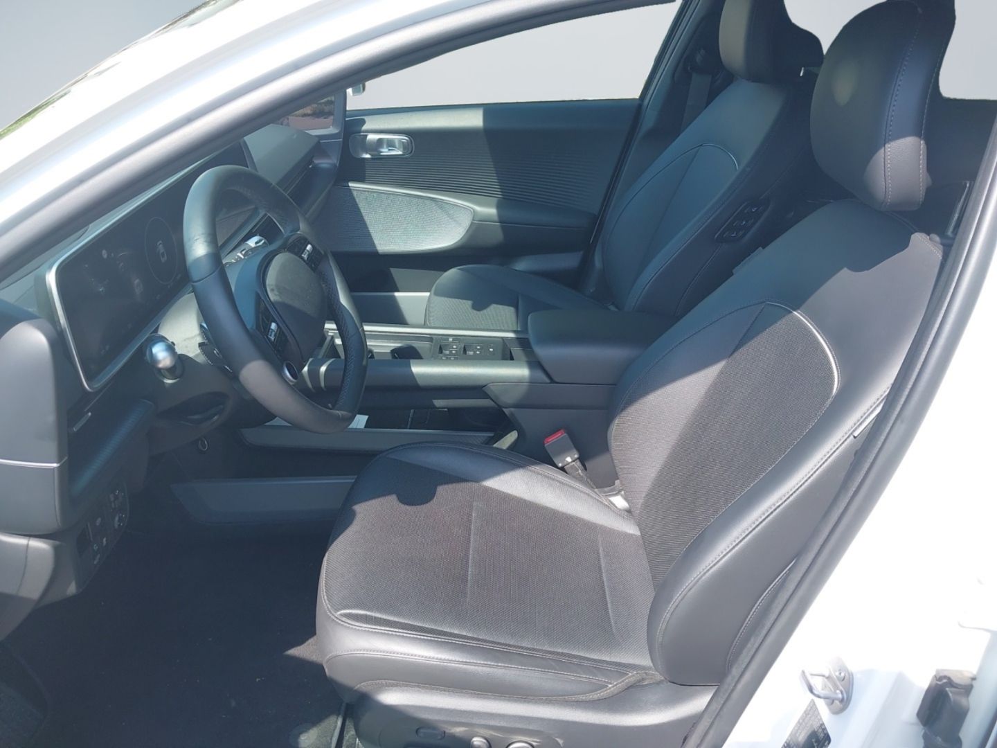 Hyundai IONIQ 6 Uniq DIGIT HUD Navi Digitales Cockpit Me