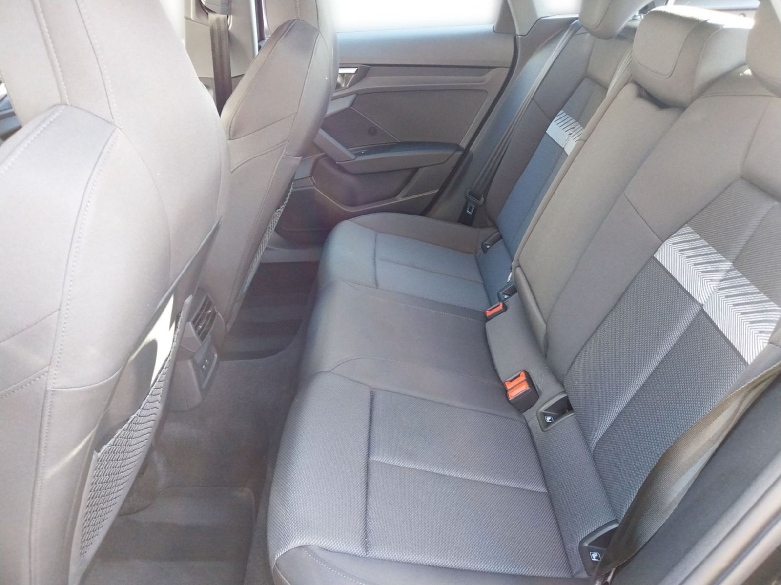 Audi A3 Sportback NAVI*LED*RFK*GRA*LM17*AUT Navi