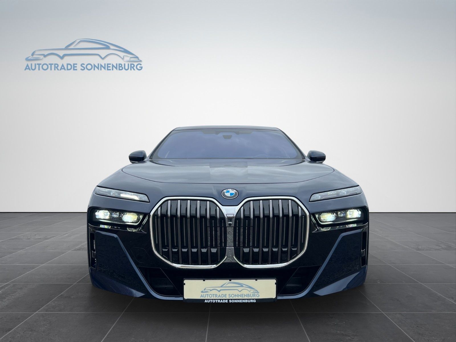 BMW 740 d xDrive M Sport/TV/HUD/AHK/B&W/PANO