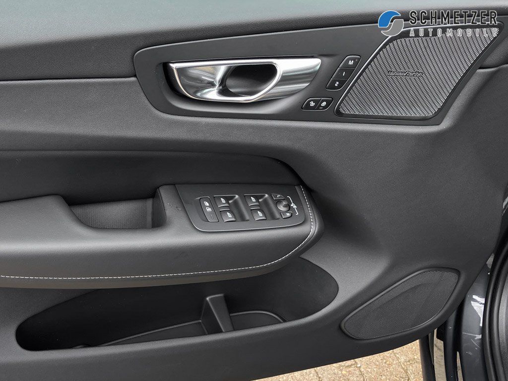 Volvo XC60+T8+AWD+Ultimate+AHK+360°Kam+Massage+Standhz