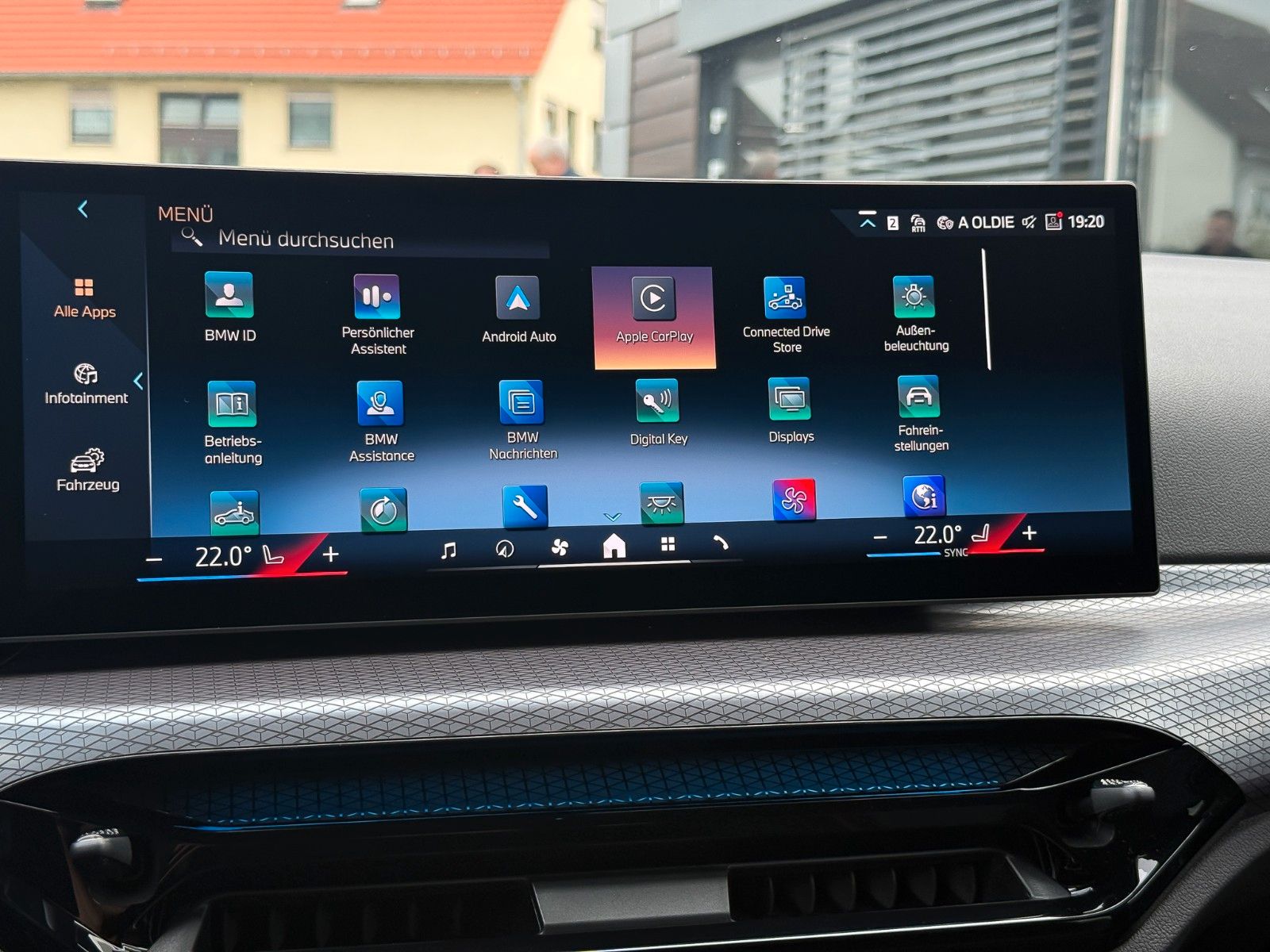 BMW 320i M Sport HuD AHK ACC 360° LED+