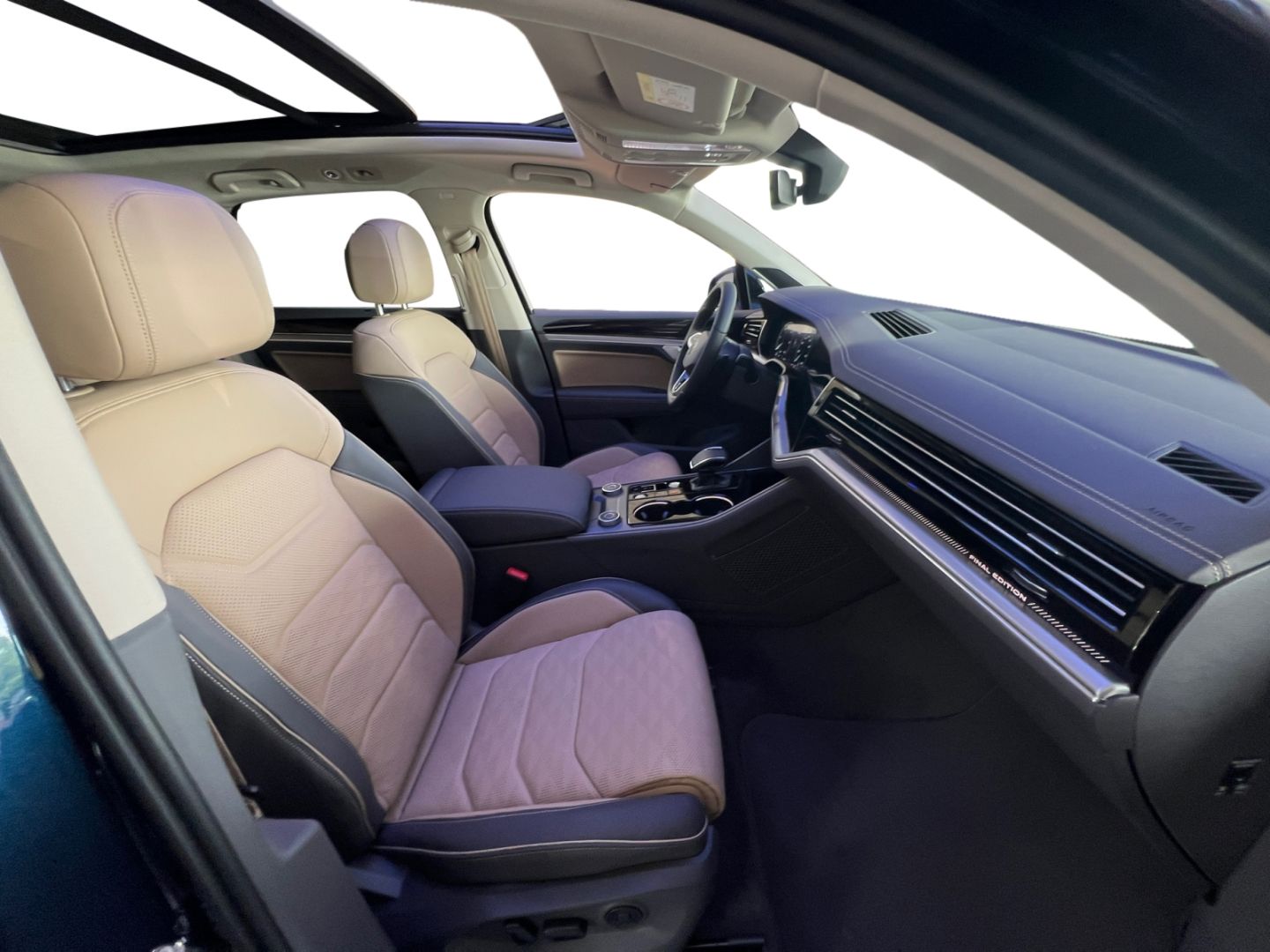 Volkswagen Touareg R-Line Final Edition 3.0 TDI V6 4M PANO/