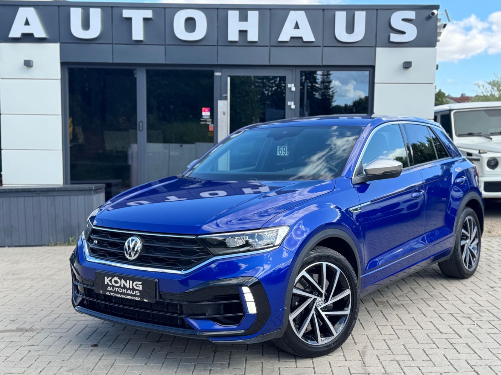 Volkswagen T-Roc R 4Motion - Samsaru's Car Outlet