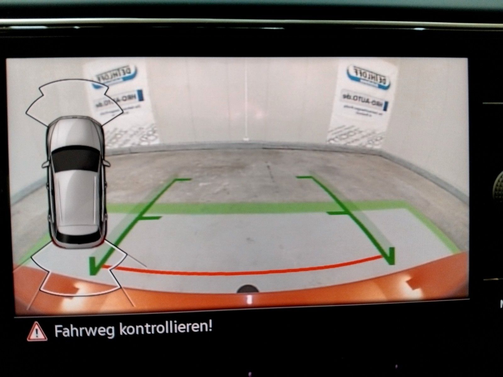 Volkswagen T-Roc 1.5 TSI United - Samsaru's Car Outlet