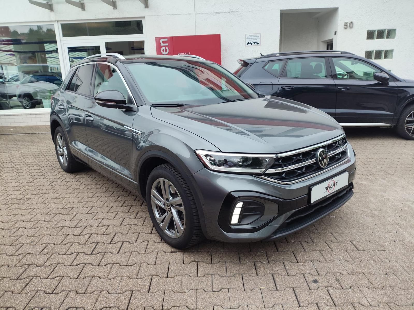 Volkswagen T-Roc 2.0 TDI R-Line - Samsaru's Car Outlet