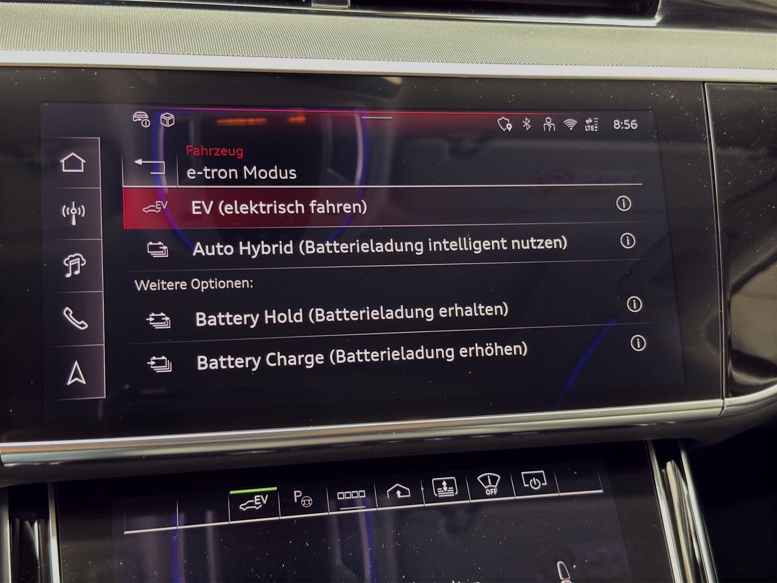 Audi A8 Lang 60 TFSIe Q - Samsaru's Car Outlet