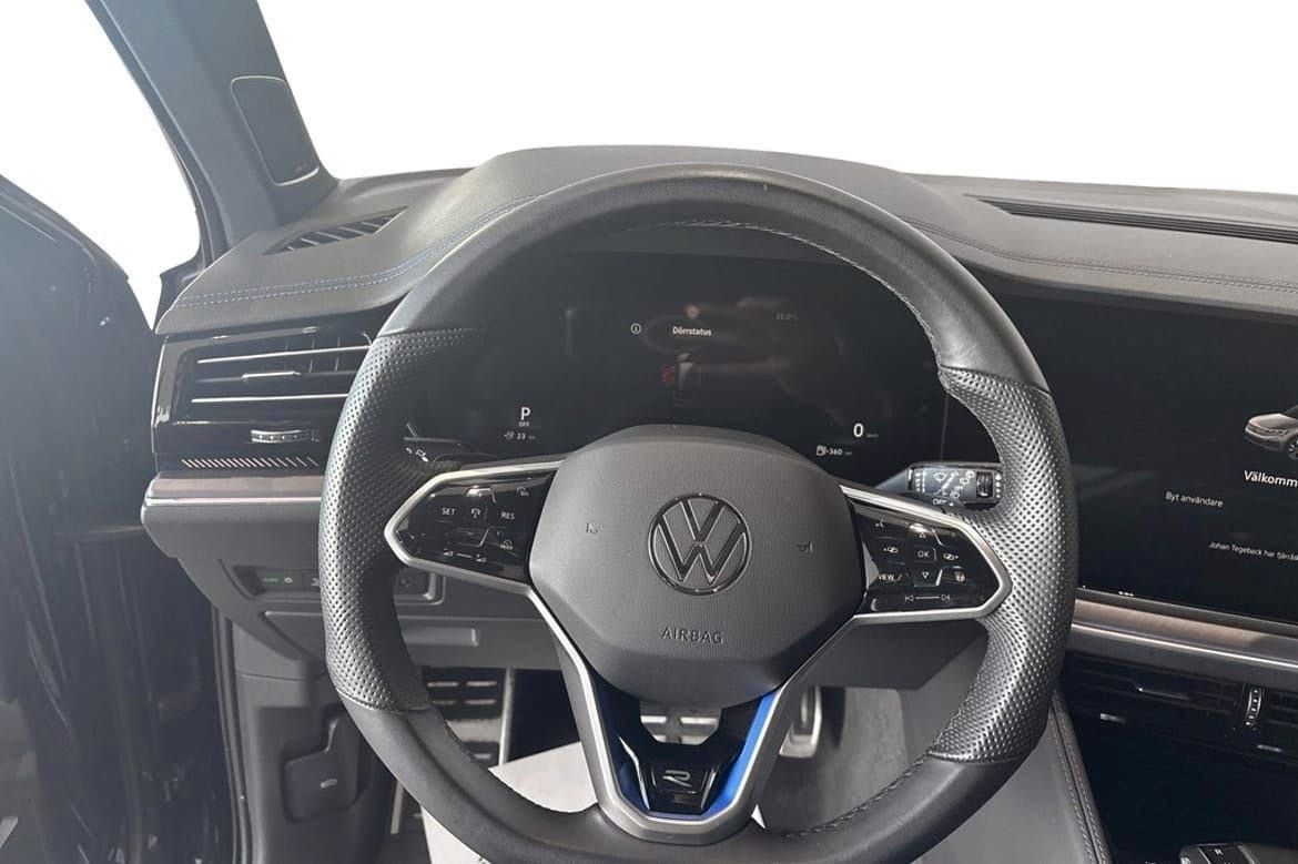 Volkswagen Touareg R 3.0 TSI V6 eHybrid 4Motion - Samsaru's Car Outlet