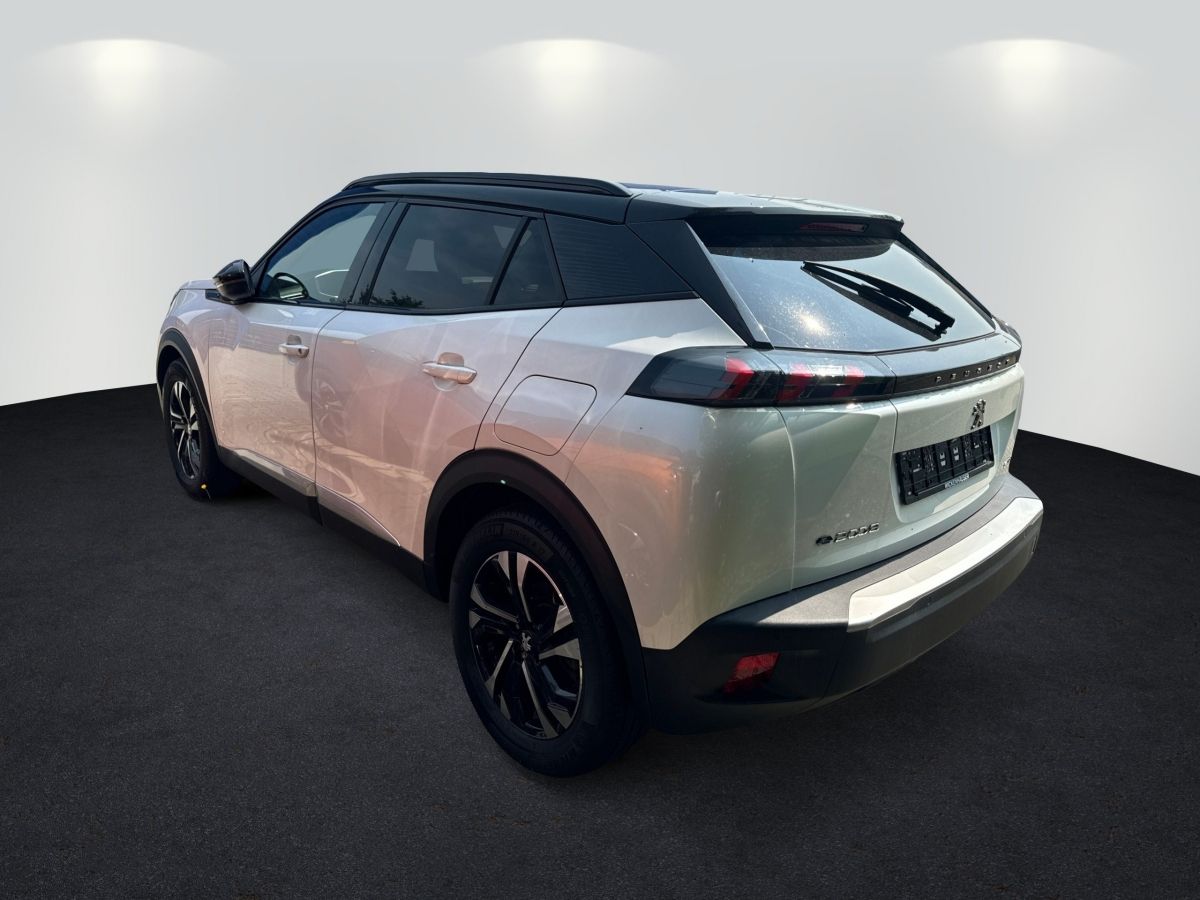 Peugeot 2008 e- Allure - Samsaru's Car Outlet