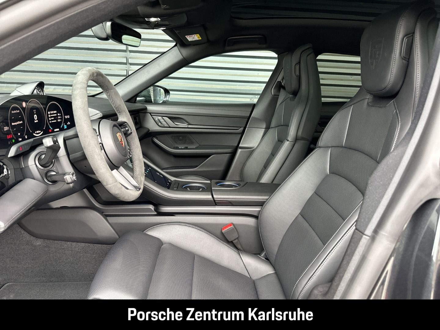 Porsche Taycan 4 Cross Turismo Offroad HA-Lenkung InnoDr