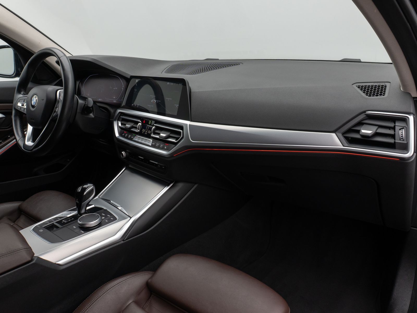 BMW 320d xD Sport Line - Samsaru's Car Outlet