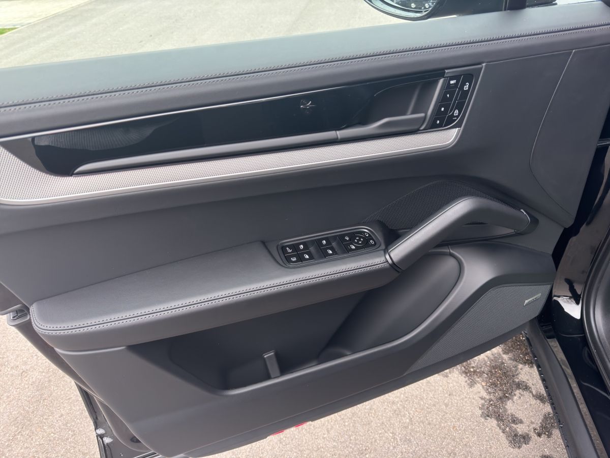 Porsche Cayenne E-Hybrid | Luftfederung | Panorama | AHK