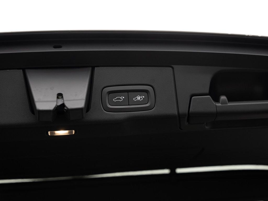 Volvo XC60 T6 Inscription Recharge Plug-In Hybrid AWD