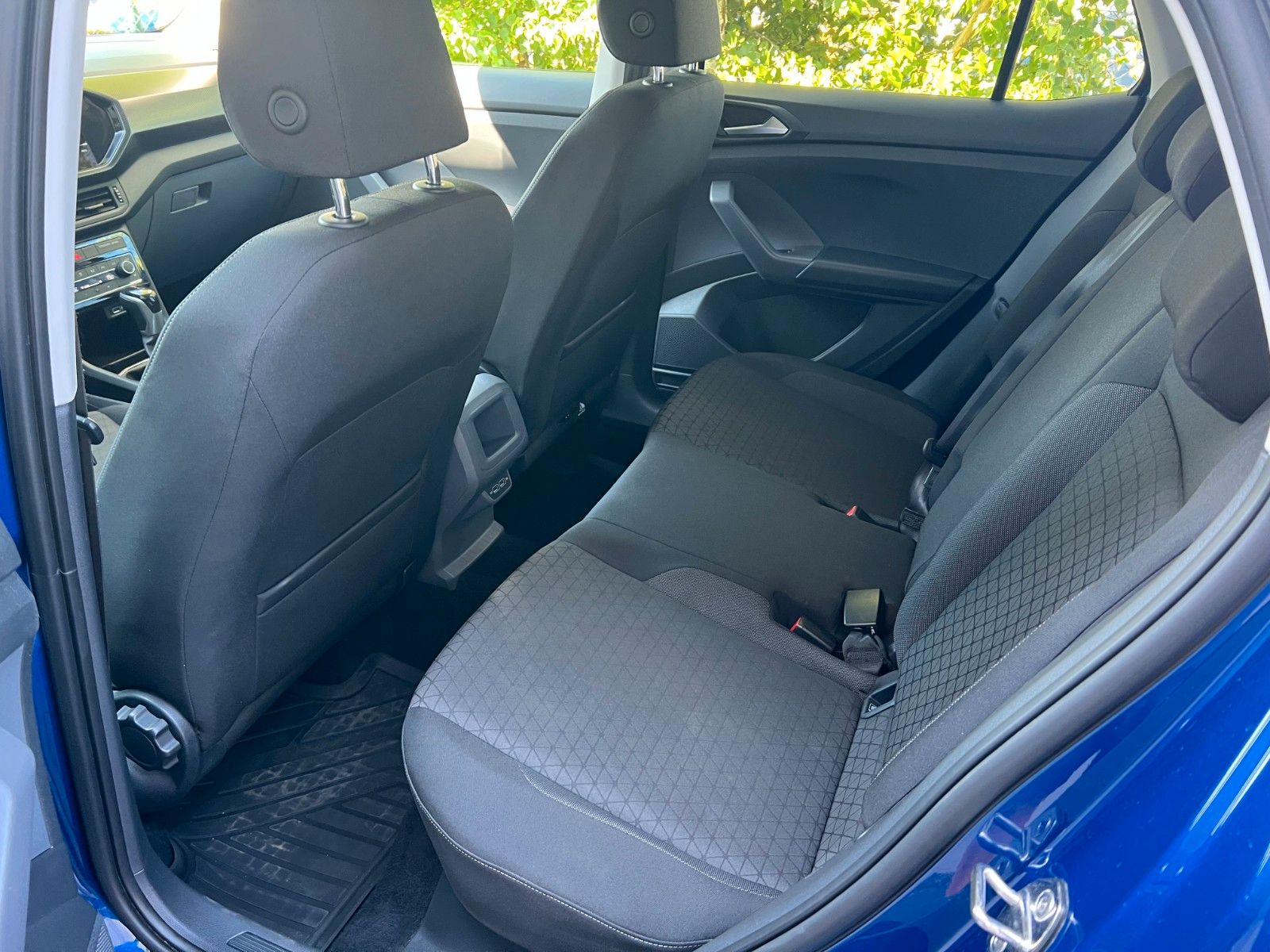 Volkswagen T-Cross Life - Samsaru's Car Outlet