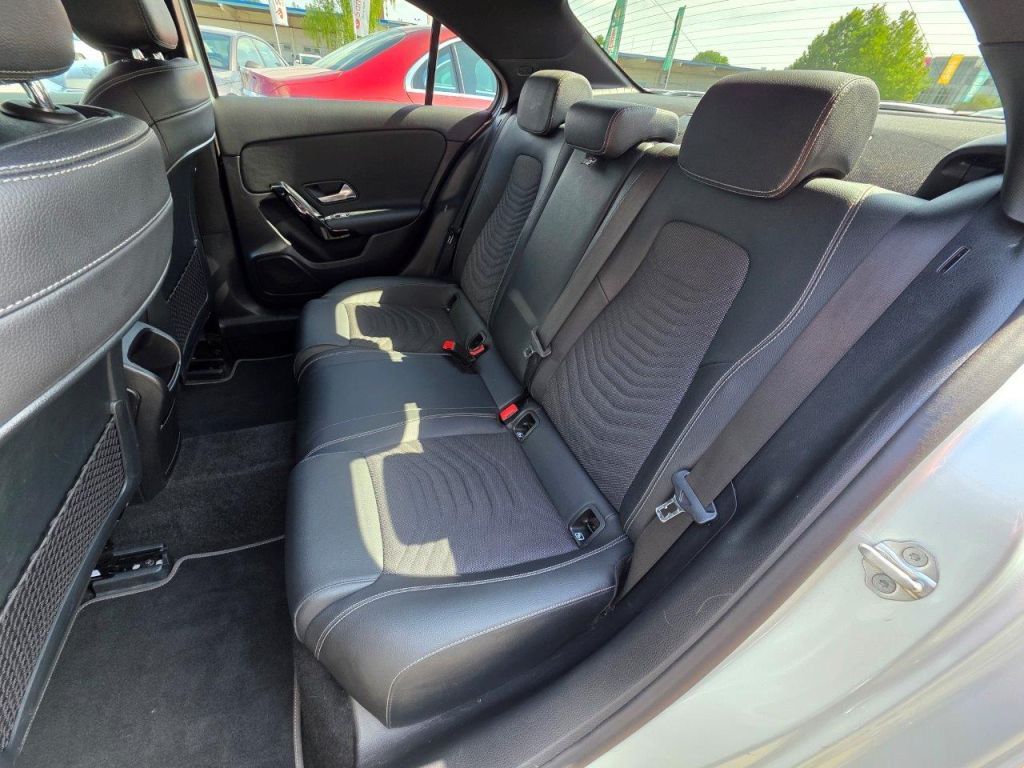Mercedes-Benz A 180 d 7G-DCT Style - Samsaru's Car Outlet