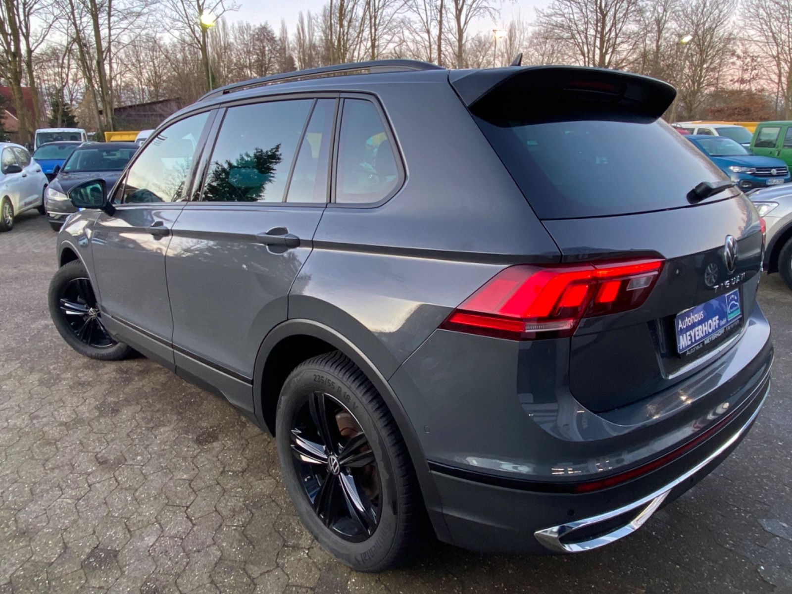 Volkswagen Tiguan Life 2.0 TDI 4Motion - Samsaru's Car Outlet