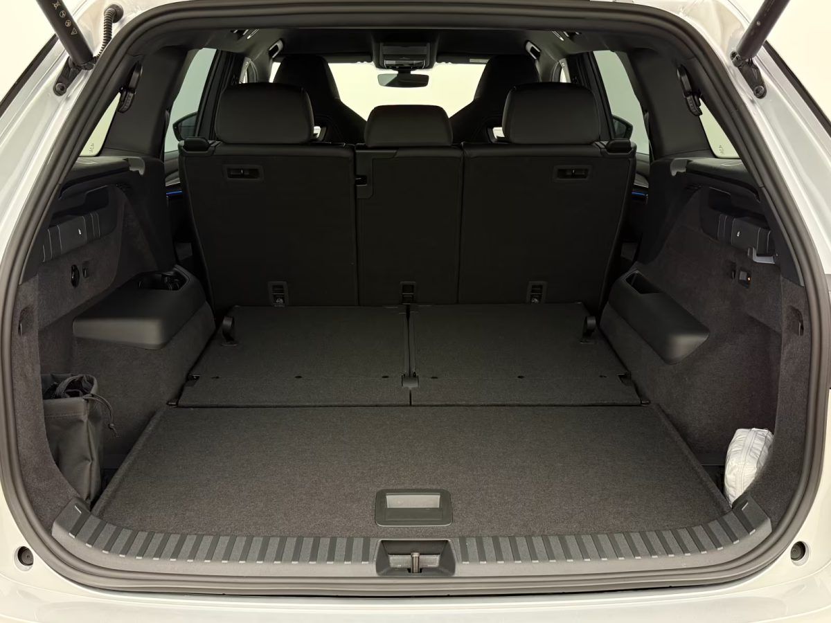 Skoda Kodiaq 2.0 TDI 4x4 Sportline +STDHZ+360+20"+AHK+