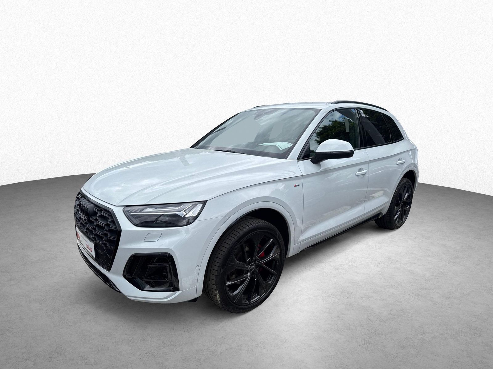 Audi Q5 40 TDI quattro S line - Samsaru's Car Outlet