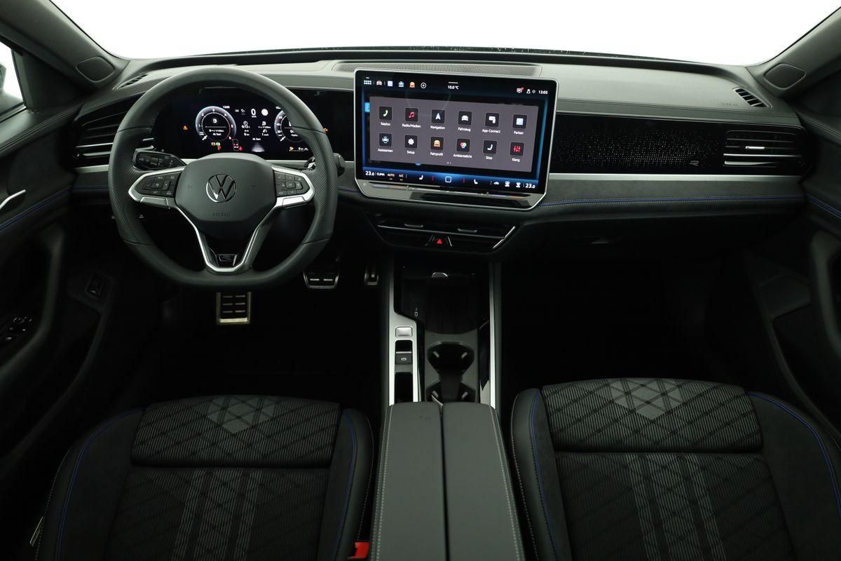 Volkswagen Passat Variant TDI DSG 4M R-LINE Black, AHK, IQ.