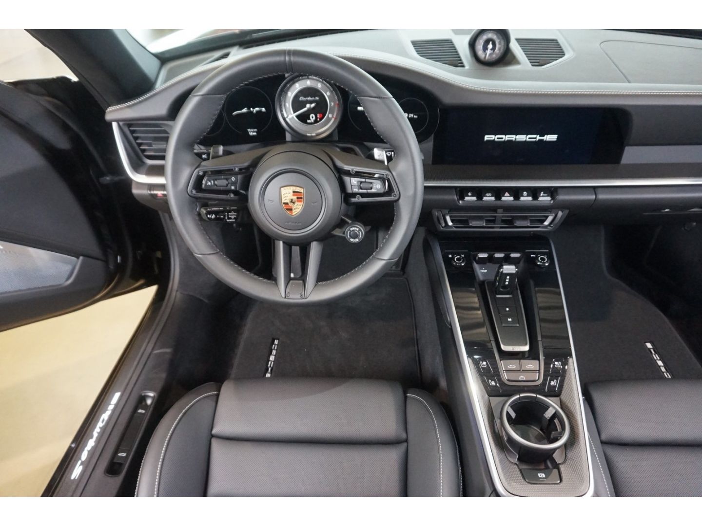 Porsche 911 Turbo S Cabrio*Burmester ACC Sport-AGA Lift